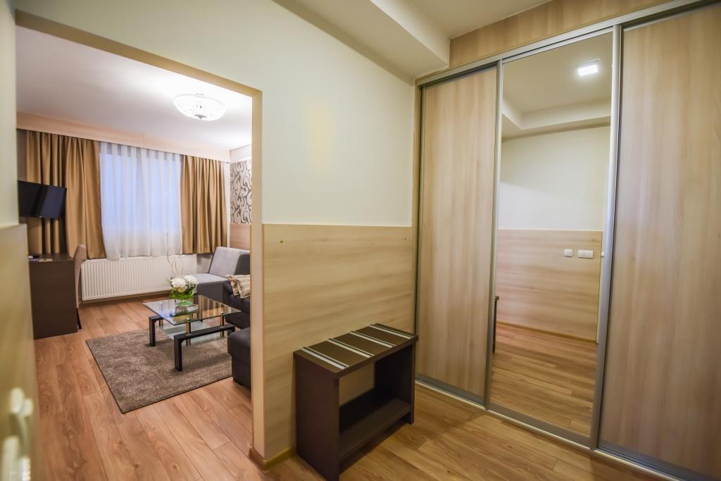 Hotel Pozega Bagian luar foto