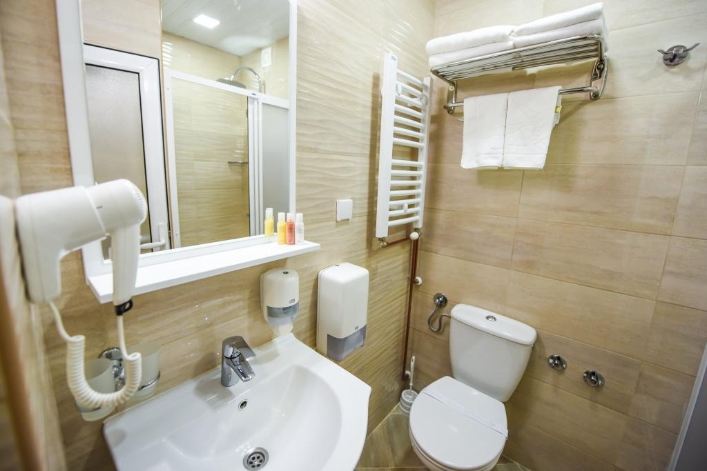 Hotel Pozega Bagian luar foto